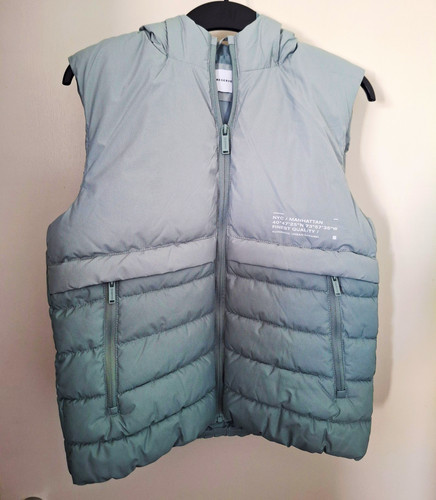 Light green reserved hooded - light,